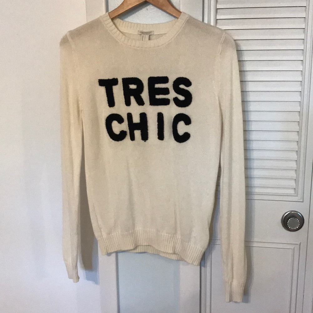 Forever 21 “tres chic” sweater, size Small